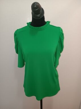 Women’s Green Ruffle-Trim Short Sleeve Blouse